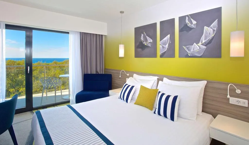 DOUBLE GUEST ROOM SEA VIEW Room, Park Plaza Arena Pula, Istria