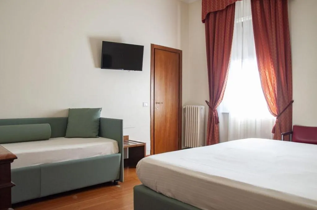 Room CLASSIC Room, San Guido, Milan