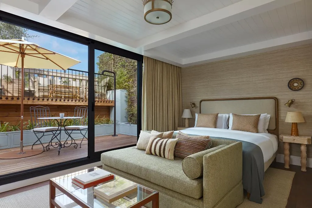 JUNIOR SUITE WITH TERRACE WITH VIEWS Room, Miiro Borneta Hotel Barcelona, Barcelona