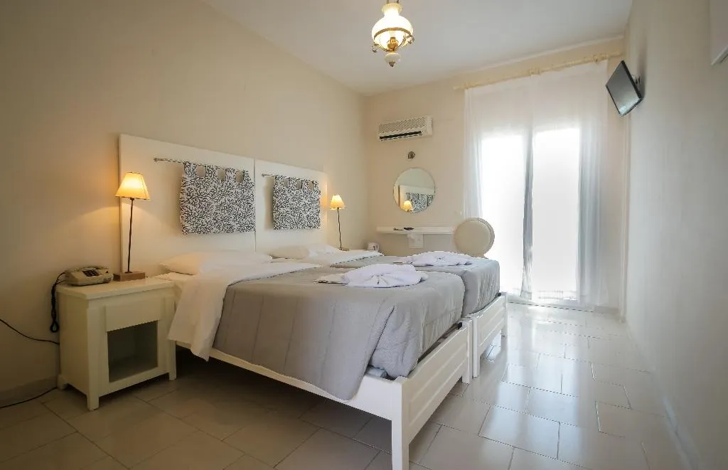 Double or Twin STANDARD Room, Coral Beach, Corfu