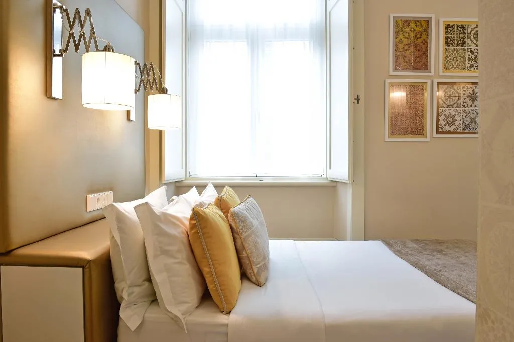 Double or Twin CONNECTING ROOM Room, My Story Hotel Ouro, Lisbon