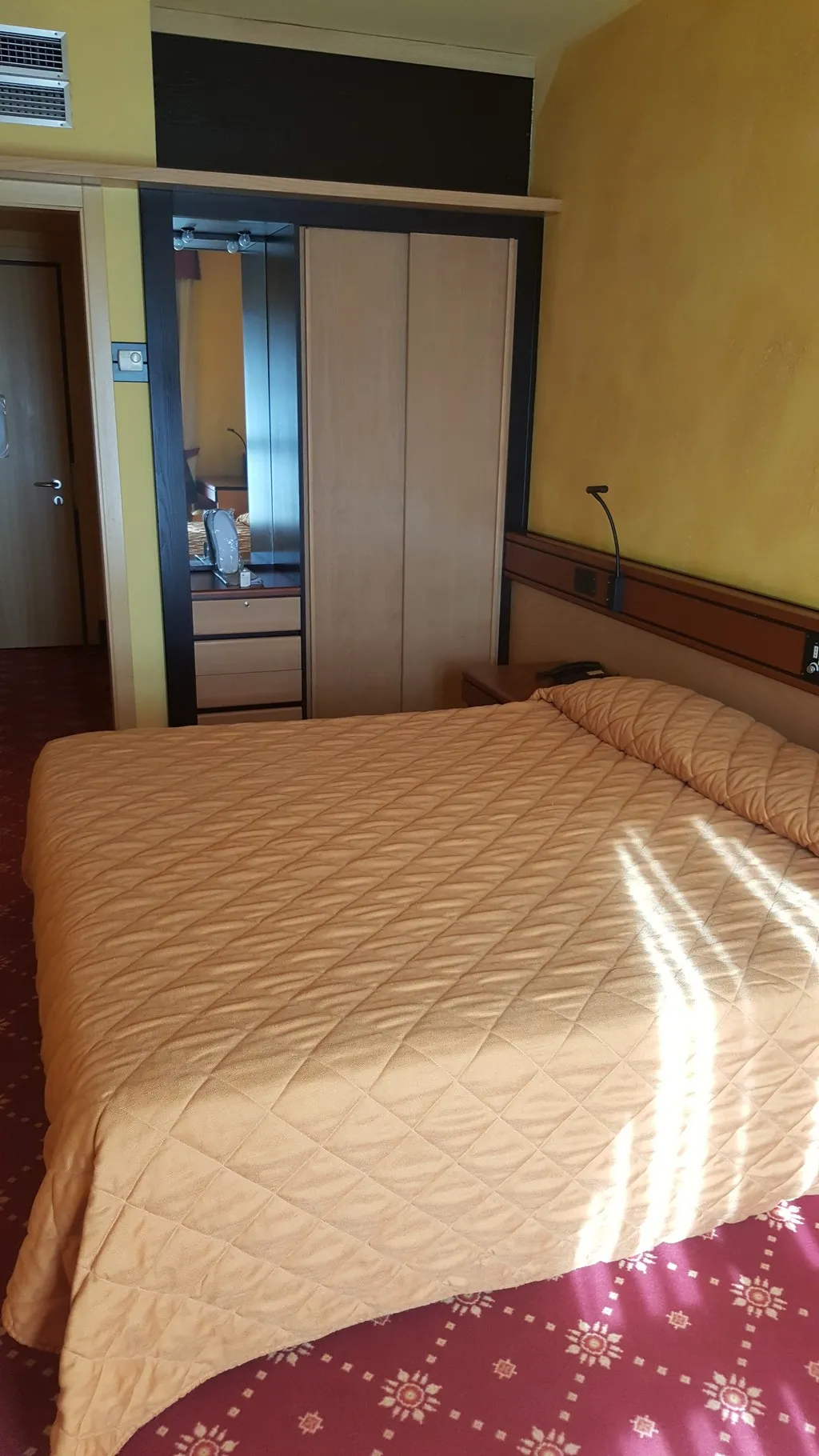 DOUBLE STANDARD Room, Moon Palace Hotel, Milan