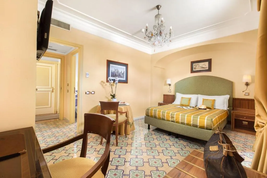 Double or Twin ECONOMY Room, Antiche Mura, Naples