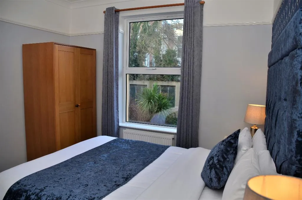 DOUBLE STANDARD Room, Hotel St George by Nina, Dublin