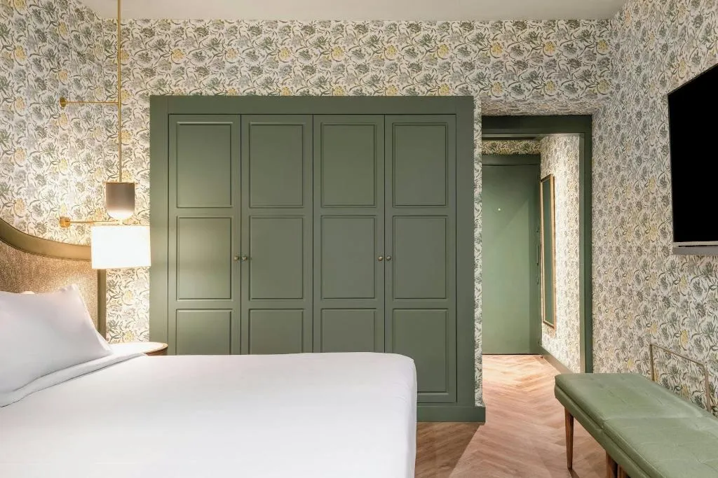 DOUBLE KING SIZE BED Room, AC Ciudad de Sevilla, Seville