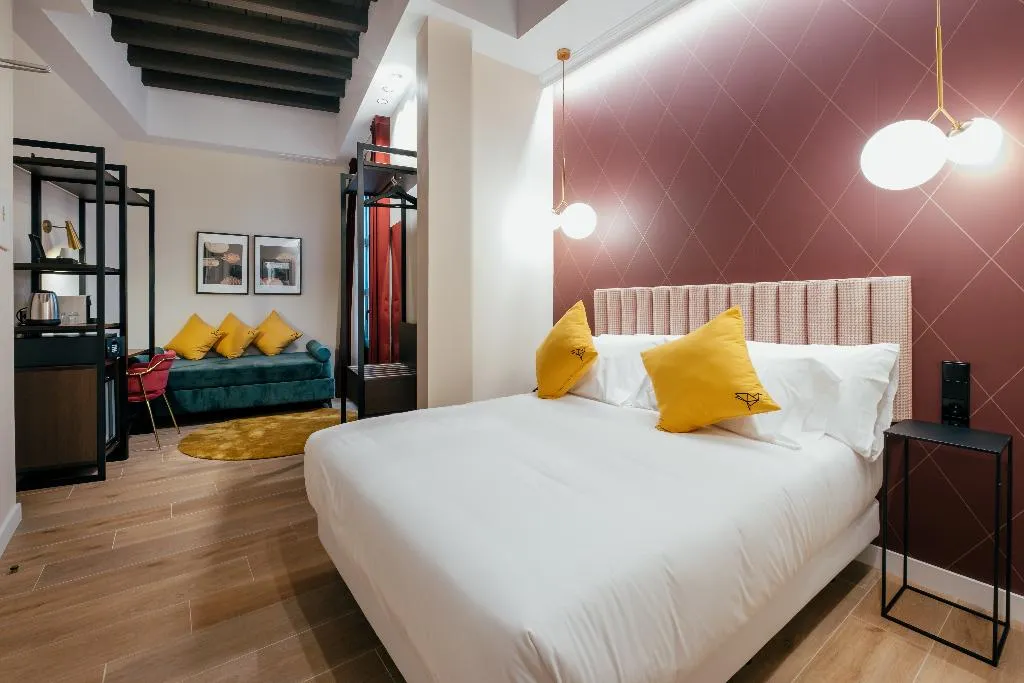 TRIPLE SUPERIOR Room, Cetina Sevilla, Seville