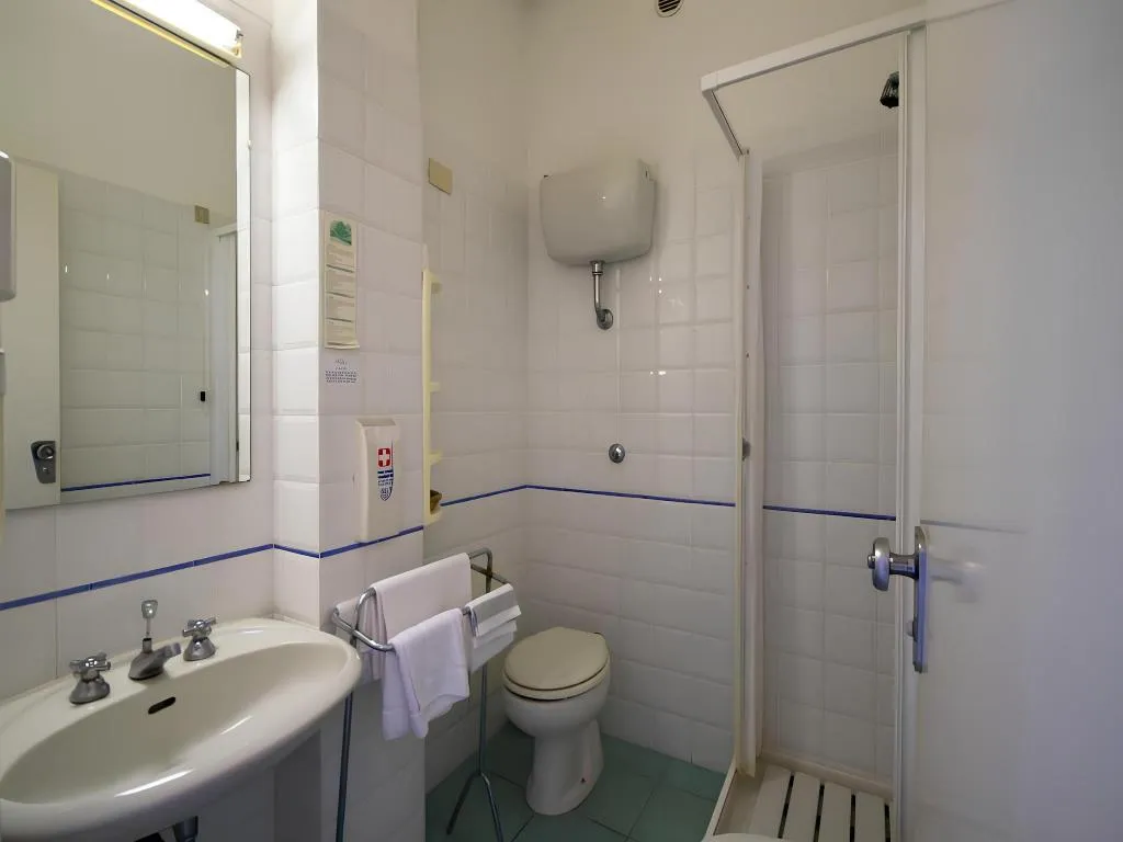SINGLE STANDARD Room, Serapo, Rome