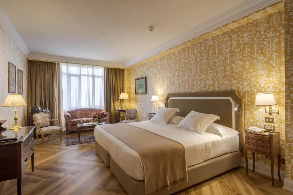 DOUBLE SUPERIOR KING BED Room, Relais & Chateaux Orfila, Madrid