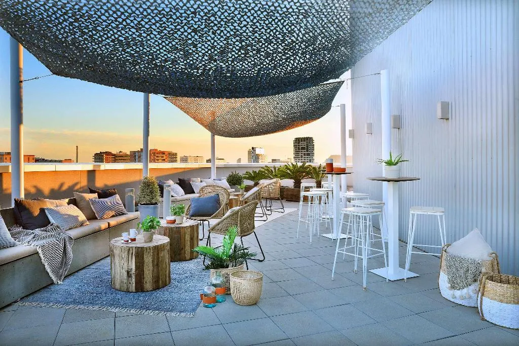 Bar, Hotel Barcelona Condal Mar Affiliated by Meliá, Barcelona