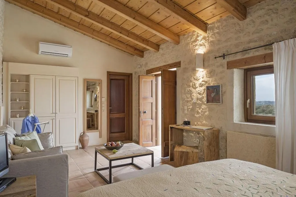 Room, Kapsaliana Village Hotel, Crete