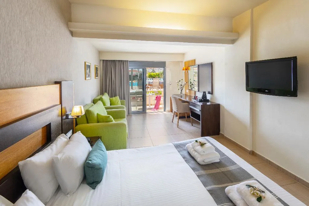 FAMILY ROOM GARDEN VIEW Room, Leonardo Kolymbia Resort, Rhodes