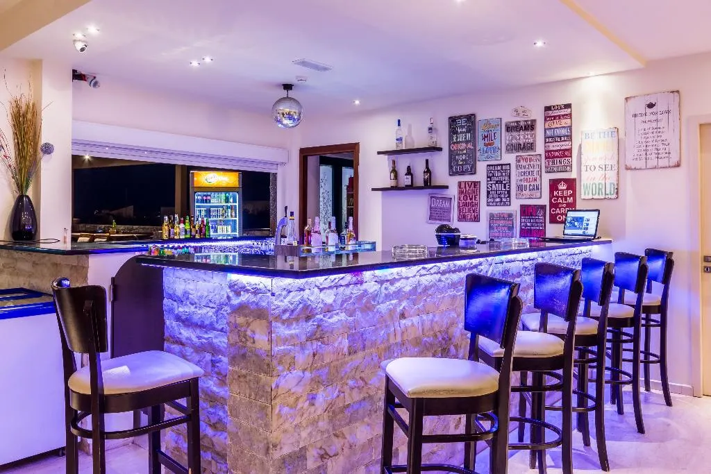 Bar, Dias Hotel & Apts, Crete