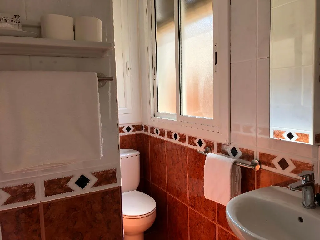 SINGLE STANDARD Room, Hotel Cantón, Barcelona