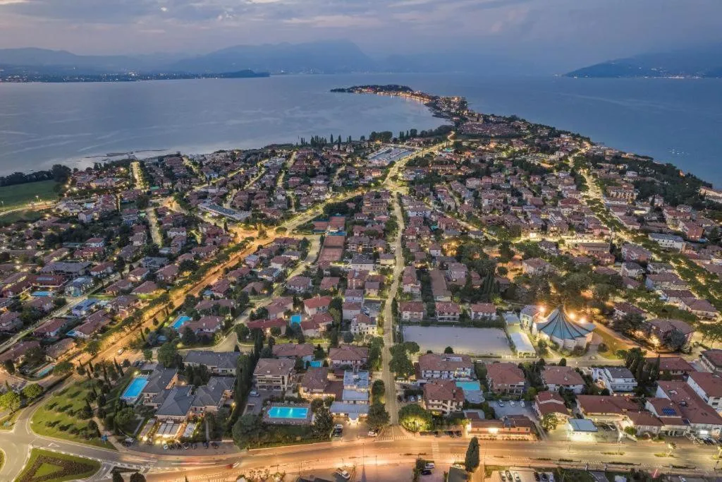 General view, Hotel Gardenia Sirmione, Milan