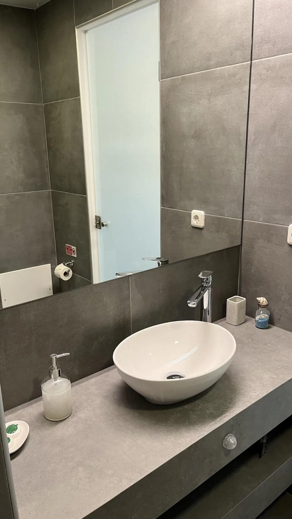 Room, Niriides Hotel, Crete