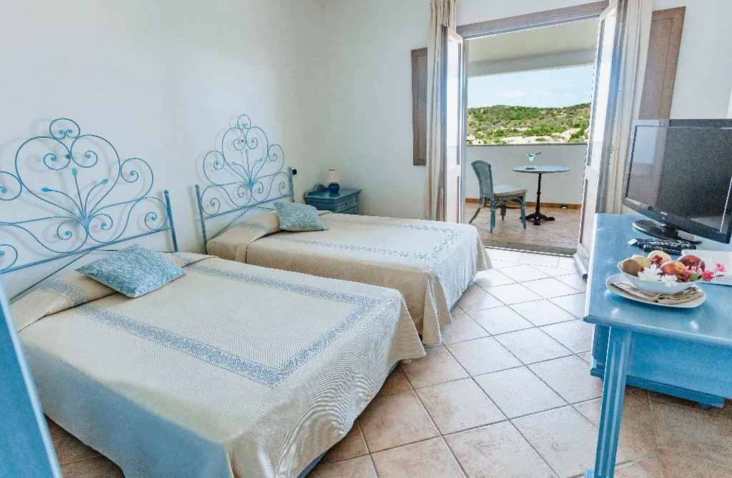 Room, Hotiday Baja Sardinia Saline, Olbia