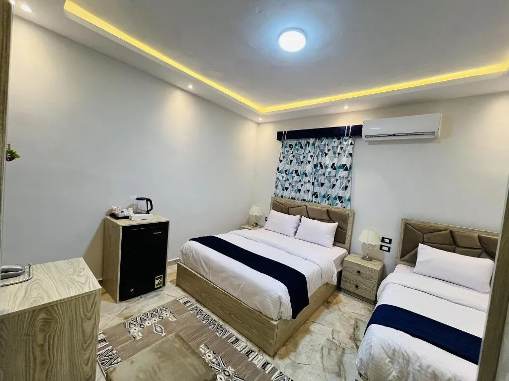 Room, Capital Of Pyramids Hotel, Cairo