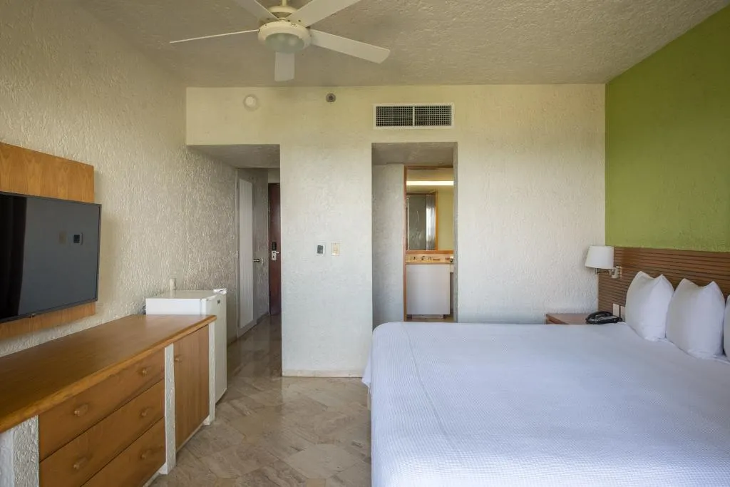 STUDIO WITH JACUZZI Room, Club Regina Cancun managed by Accor, Cancun Area