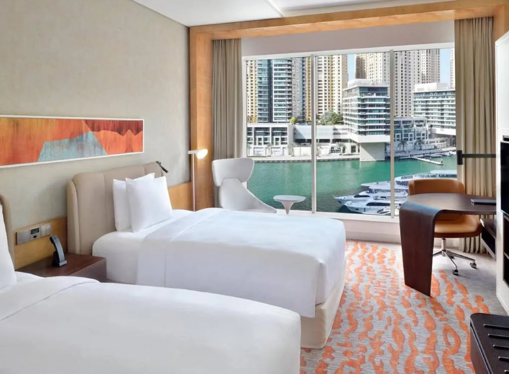 TWIN PREMIUM Room, Crowne Plaza Dubai Marina, Dubai