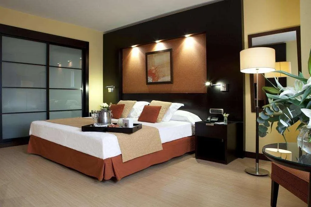 Room, Intelier Rosa, Valencia