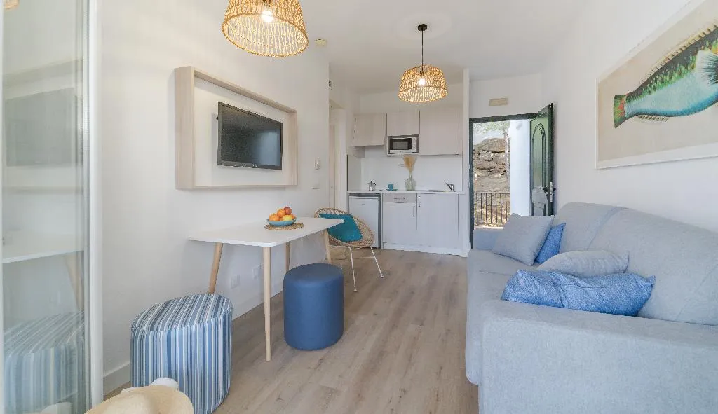 Room, Carema Club Resort, Menorca
