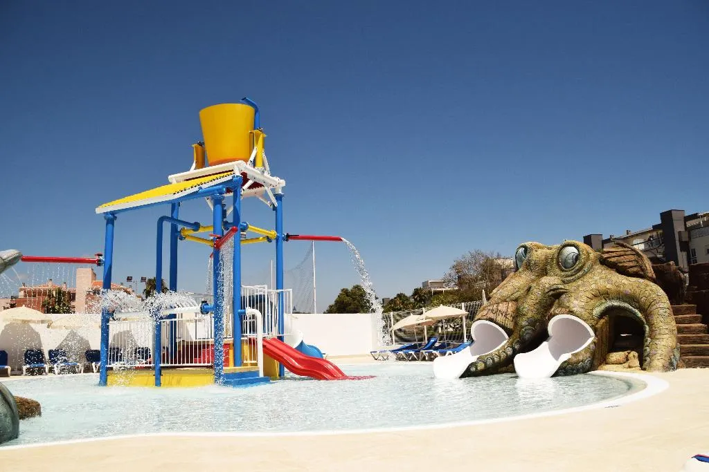 Pool, Playaballena, Costa De La Luz