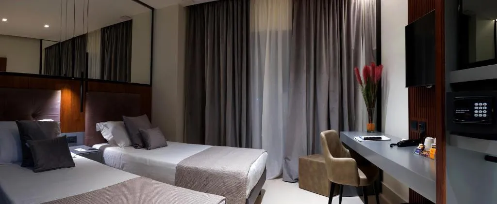Double or Twin BUSINESS Room, Best Western Hotel Ferrari, Naples