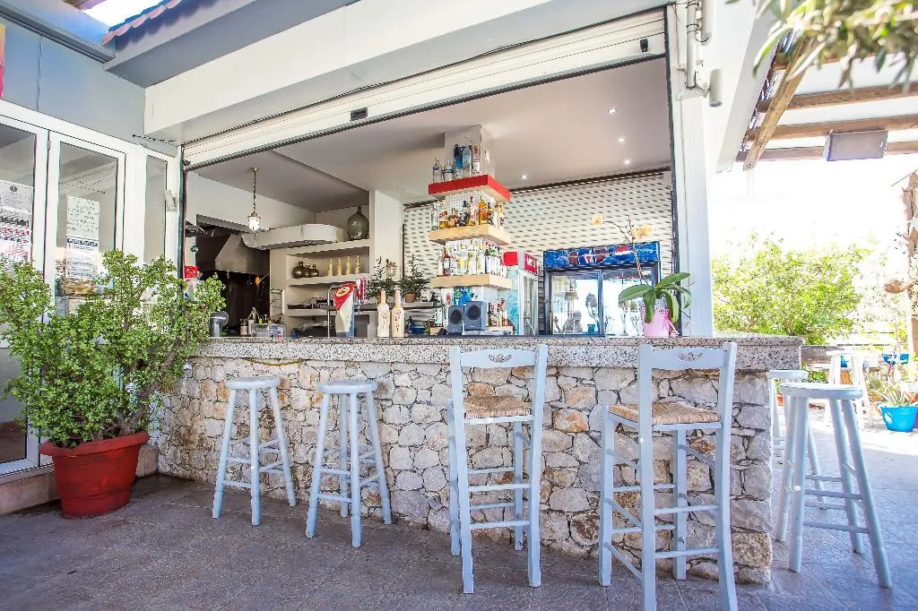 Bar, Vickys Studios, Rhodes