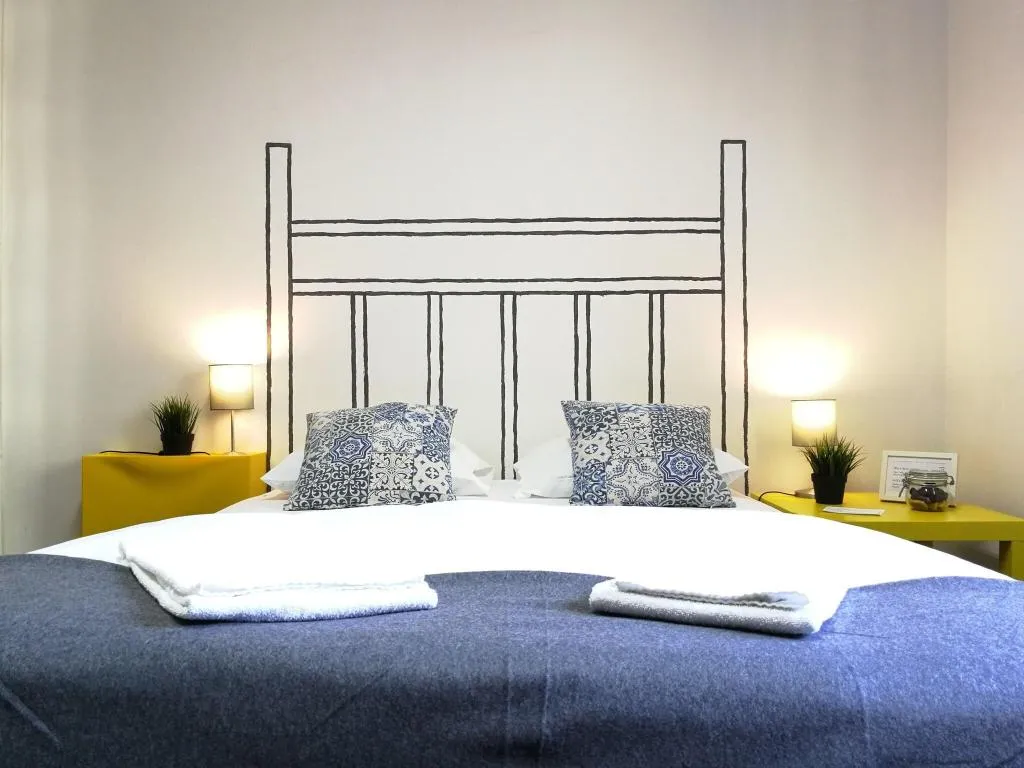 QUADRUPLE THREE BEDS Room, Castilho 63, Lisbon