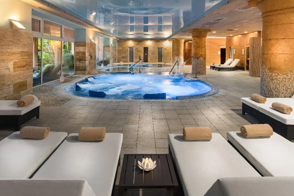 Sports and Entertainment, Elba Estepona Gran Hotel & Thalasso Spa, Costa Del Sol