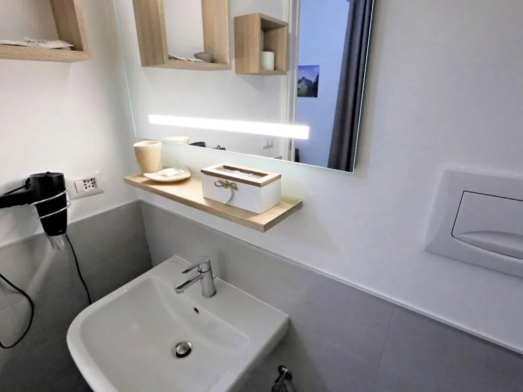 Room, Lotus Roma, Rome