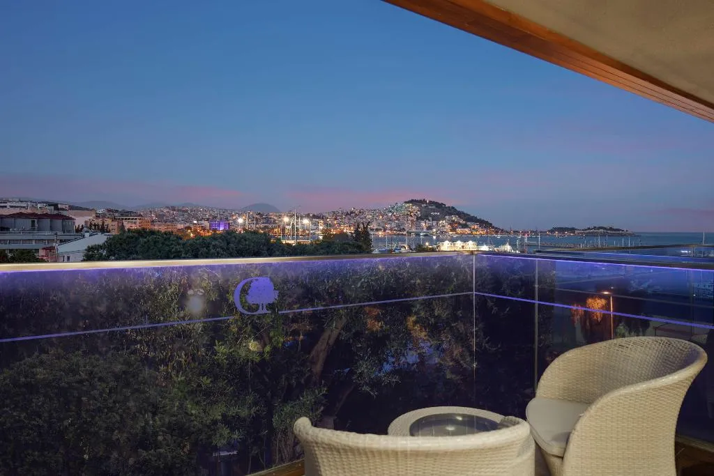 TWIN WITH VIEWS NON SMOKING Room, DoubleTree by Hilton Kusadasi, Izmir