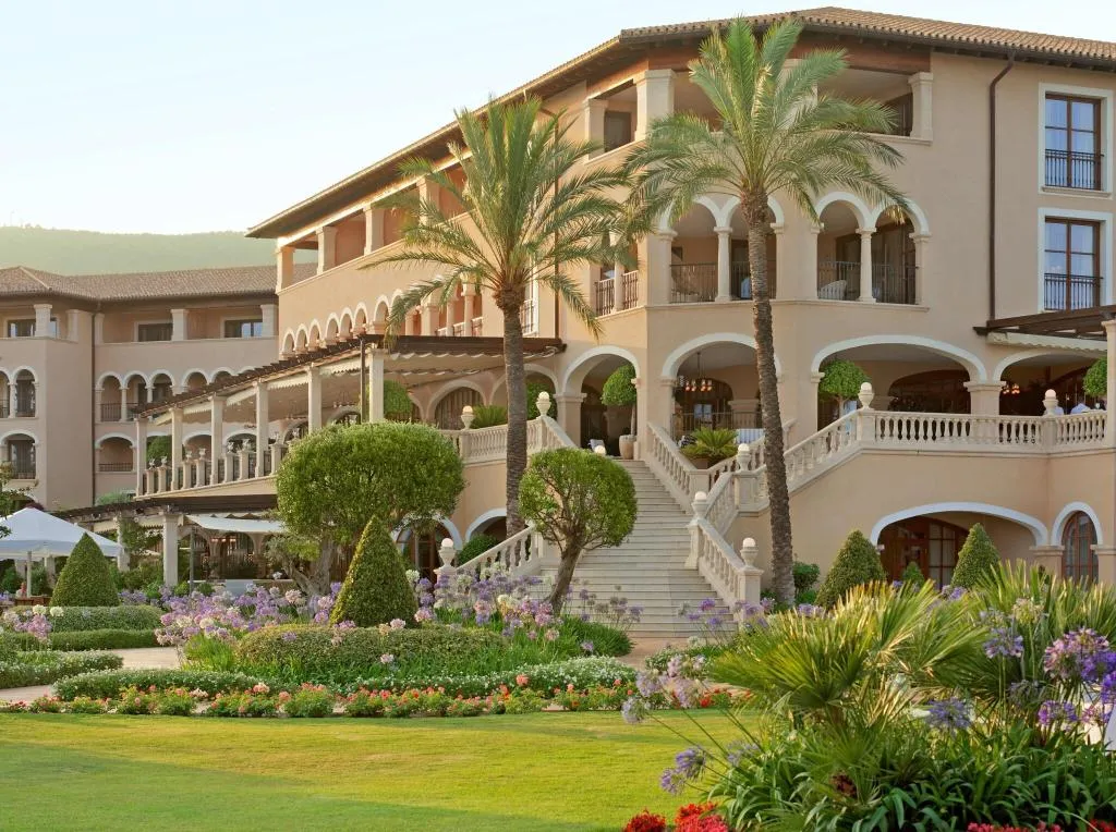 Room, The St. Regis Mardavall Resort, Majorca