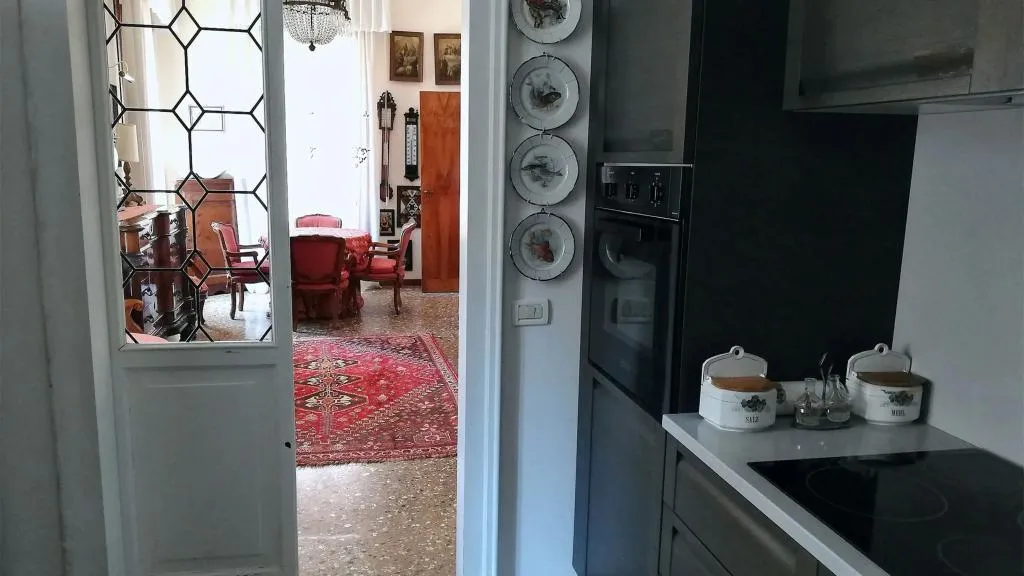 APARTMENT TWO BEDROOMS TWO BATHROOMS Room, Metropole Venezia, Venice