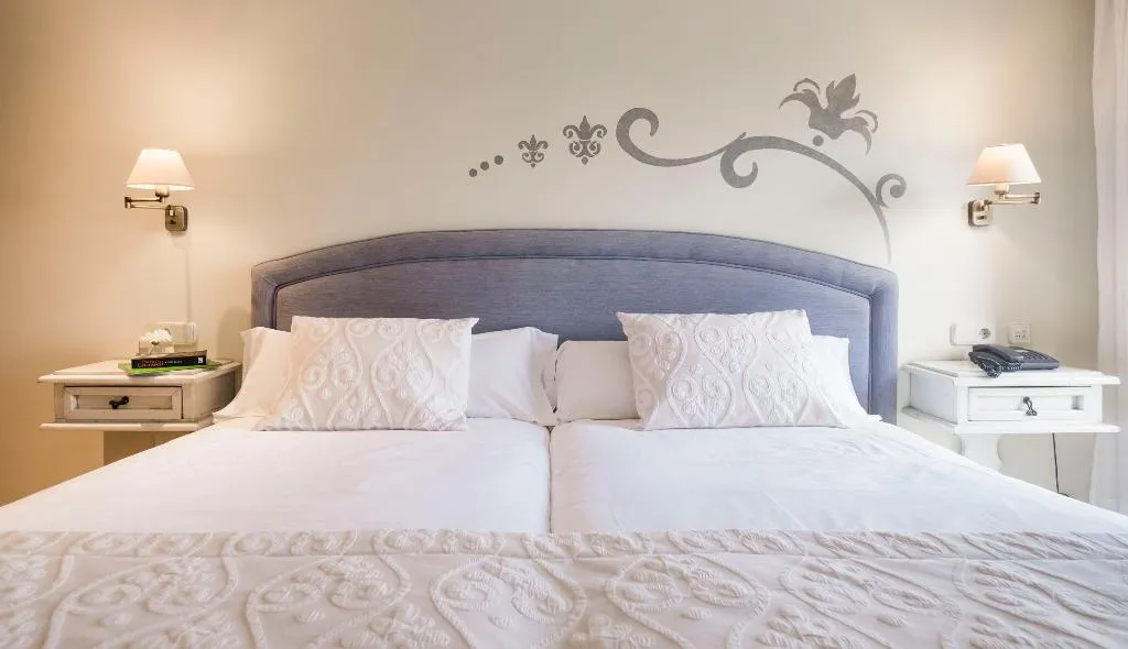 APARTMENT THREE BEDROOMS Room, Galeon Suites, Majorca