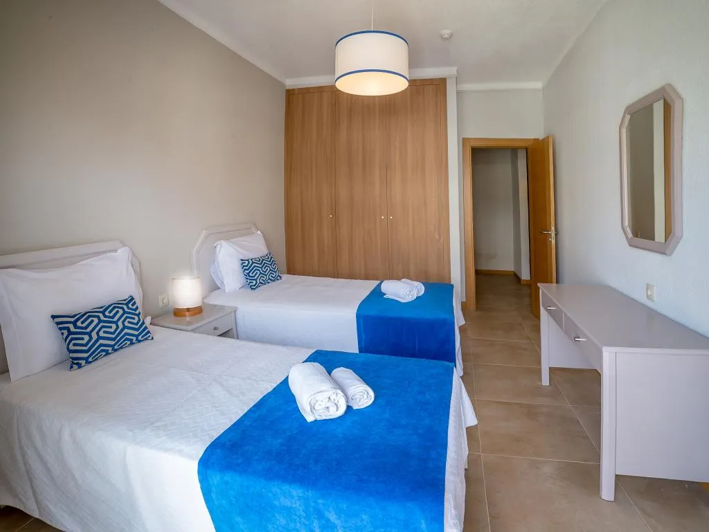 APARTMENT TWO BEDROOMS Room, Flor Da Rocha, Algarve