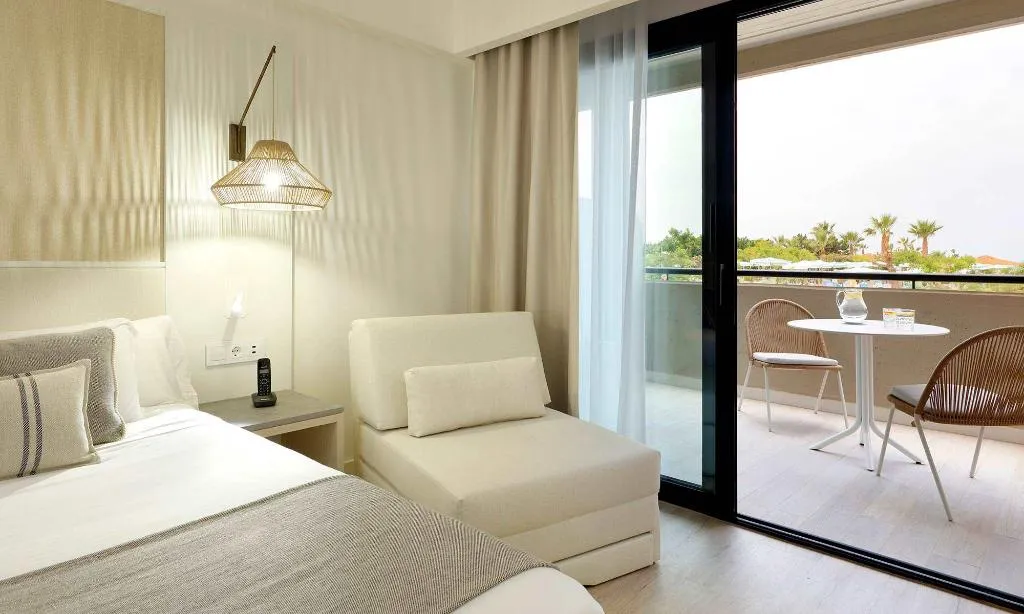 Double or Twin POOL VIEW Room, Grand Palladium Sicilia Resort & Spa, Palermo