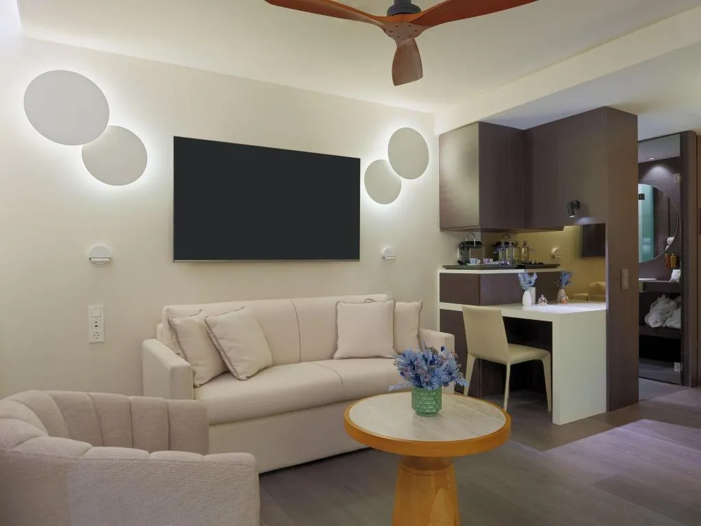 TRIPLE SUPERIOR Room, H10 Port Vell, Barcelona