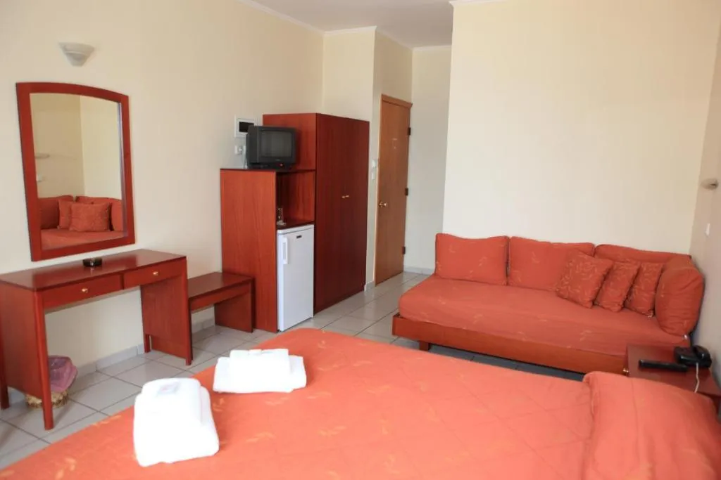 TRIPLE STANDARD Room, Pramataris, Kalamata