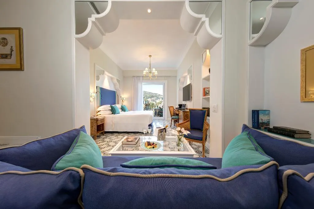 SUITE COMFORT Room, Grand Hotel Ambasciatori, Naples