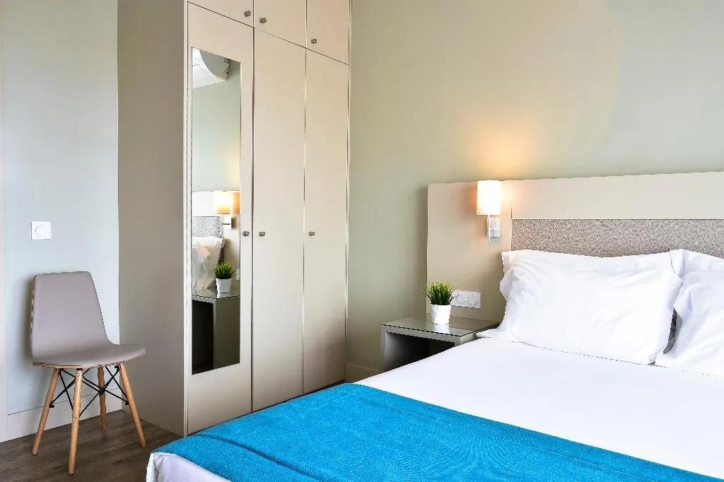 APARTMENT DUPLEX Room, Aqualuz Lagos by The Editory, Algarve