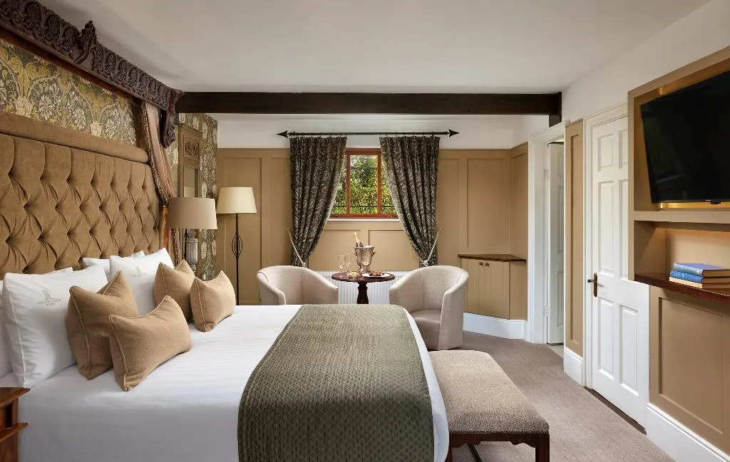 DOUBLE STANDARD Room, Cabra Castle Hotel, Dublin
