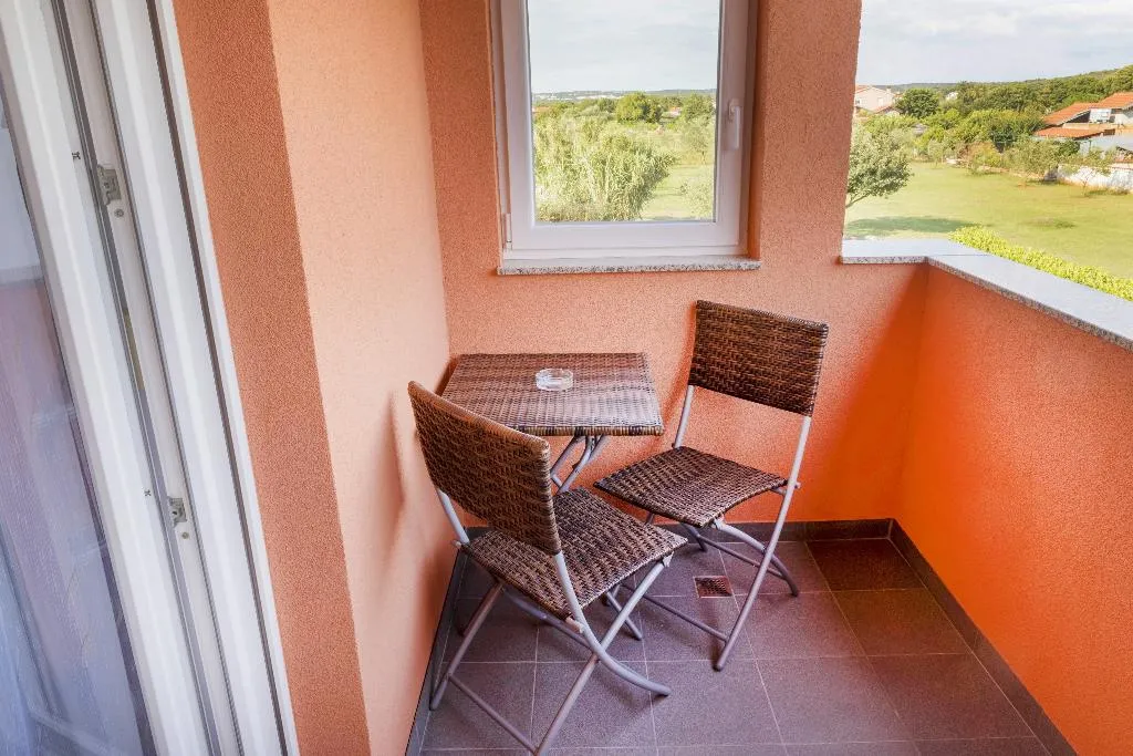 APARTMENT CAPACITY 2 Room, Apartments Danka, Istria