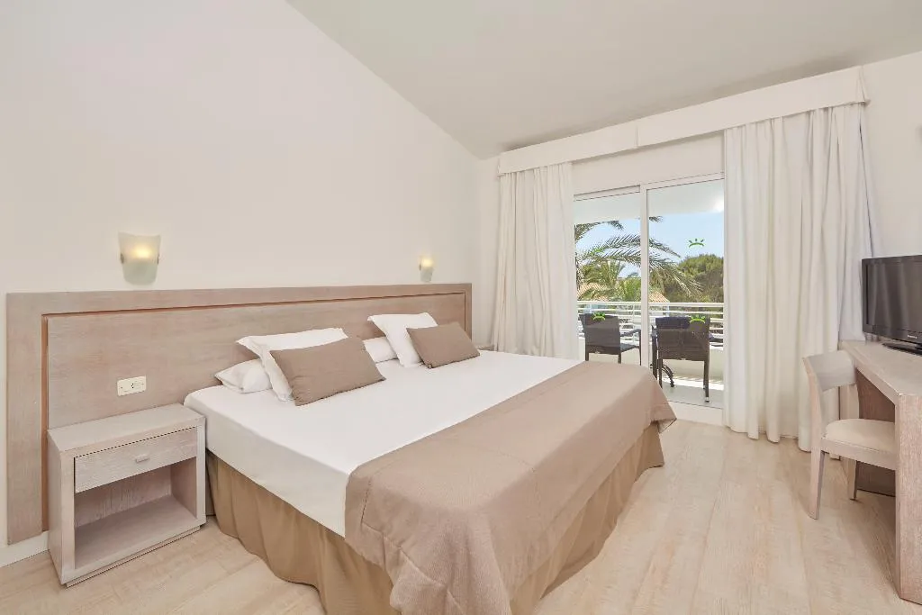 Room, Prinsotel la Caleta Apts., Menorca