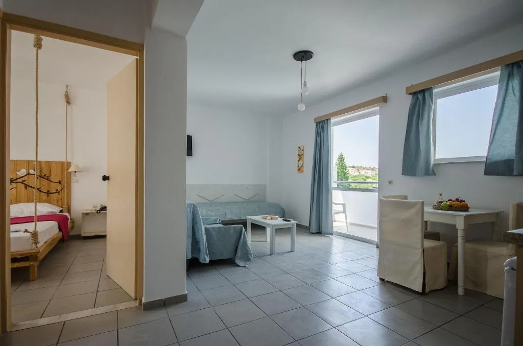 Room, Happiness Apartments, Crete