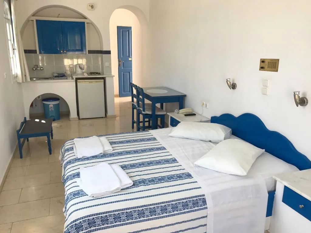 Room, Dioskouri Art Villas, Santorini