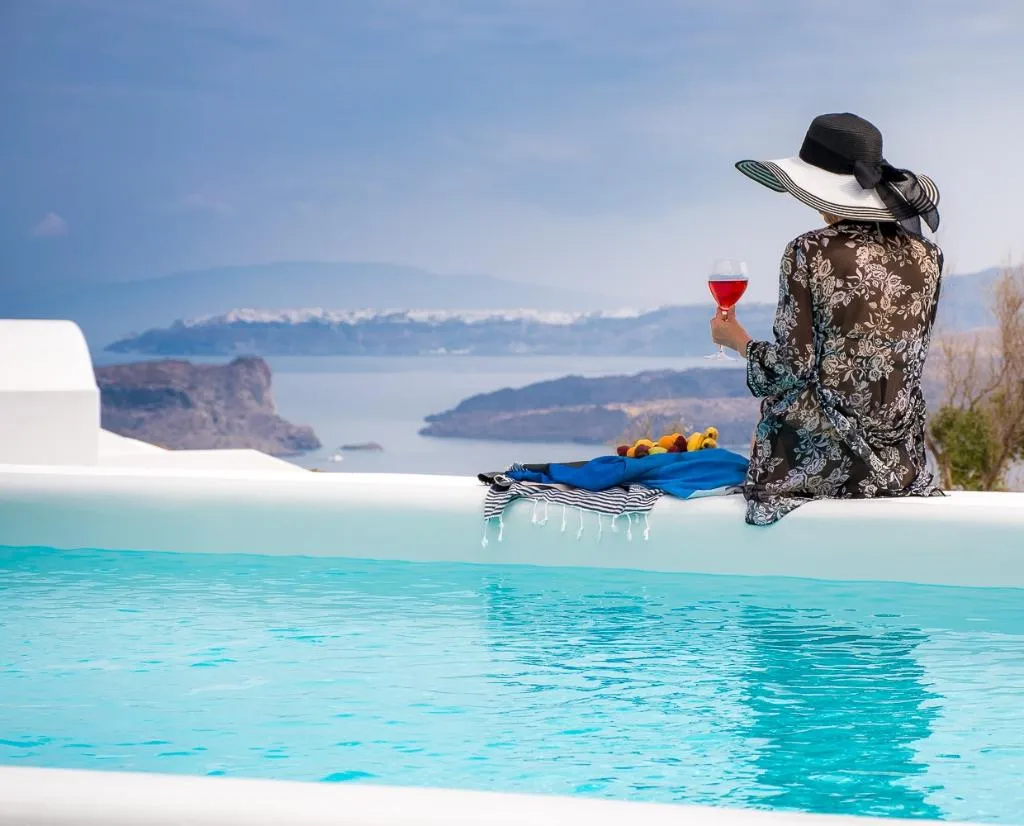 Pool, Cape 9, Santorini
