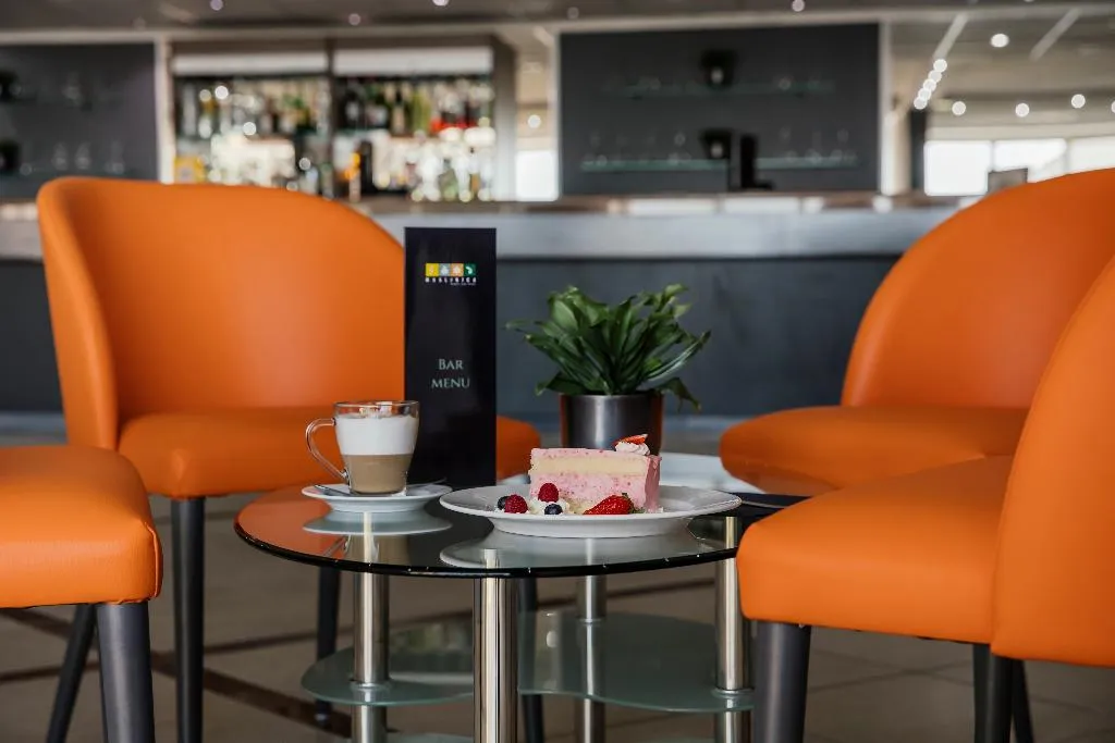 Bar, MASLINICA Mimosa Lido Palace Hotel, Istria