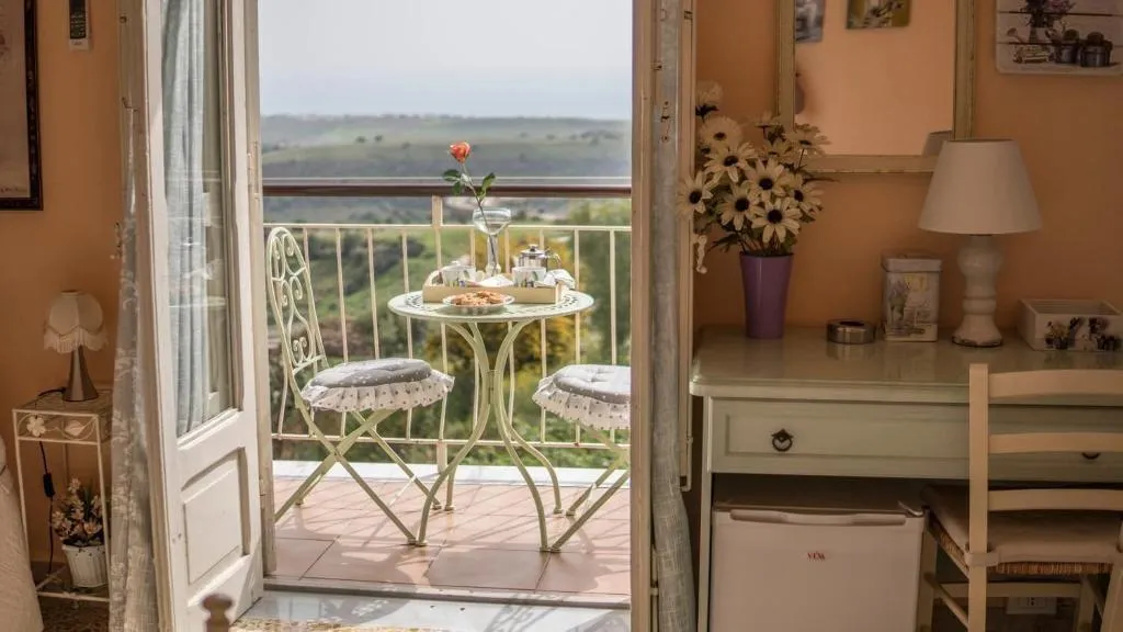 Room, Sikelia, Catania