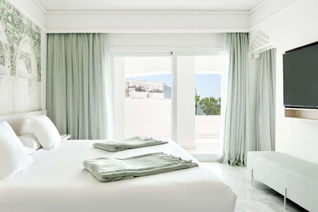 JUNIOR SUITE SUPERIOR WITH VIEWS Room, Iberostar Selection Marbella Coral Beach, Costa Del Sol